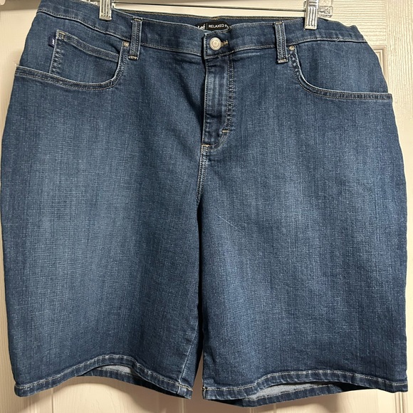 Lee Women’s Plus Size Relaxed Fit Bermuda Shorts - Picture 1 of 5